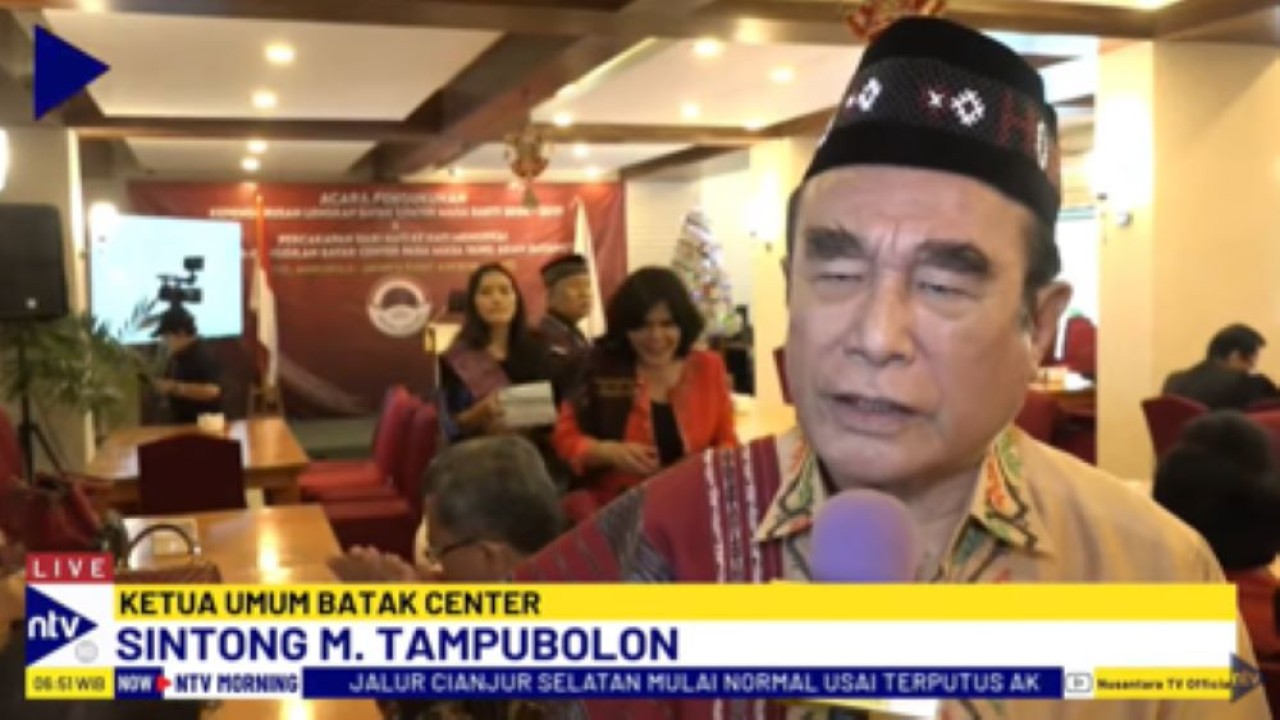 Ketua Umum DPN Batak Center Ir. Sintong M. Tampubolon