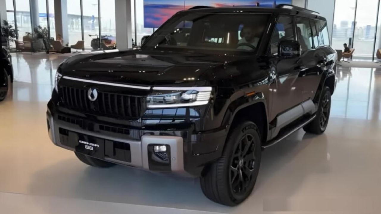 BYD Denza B8 PHEV resmi diluncurkan. (Foto: Istimewa via CarNewsChina)