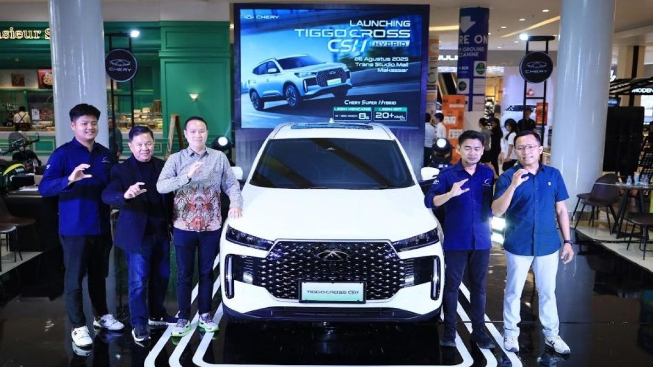 Chery TIGGO Cross CSH Hybrid dan Chery Tiggo Cross Sport 1.5T hadir di Makassar, Sulawesi Selatan, Selasa (26/8/2025). (Foto: Istimewa/CSI)