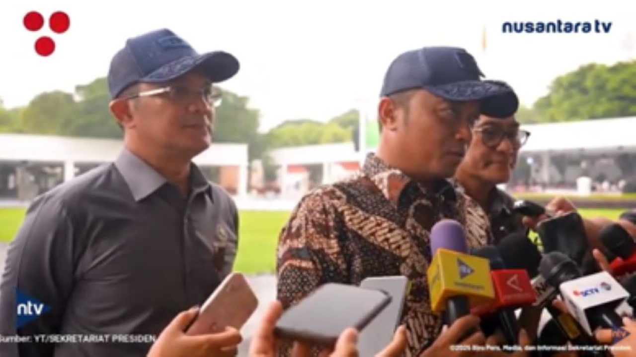 Mensesneg Prasetyo Hadi memberikan keterangan pers terkait persiapan perayaan HUT ke-80 RI di Istana pada 17 Agustus mendatang