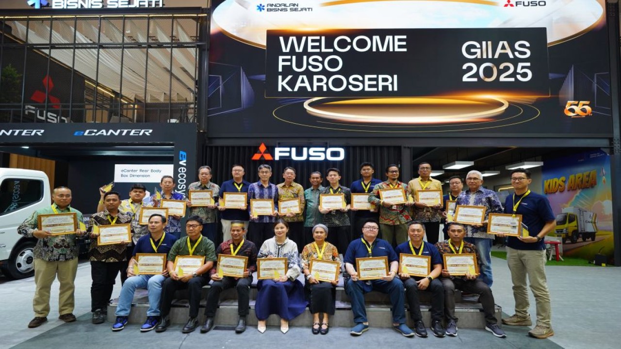 PT Krama Yudha Tiga Berlian Motors (KTB) menggelar ajang Fuso Karoseri Award 2025. (Foto: Istimewa)