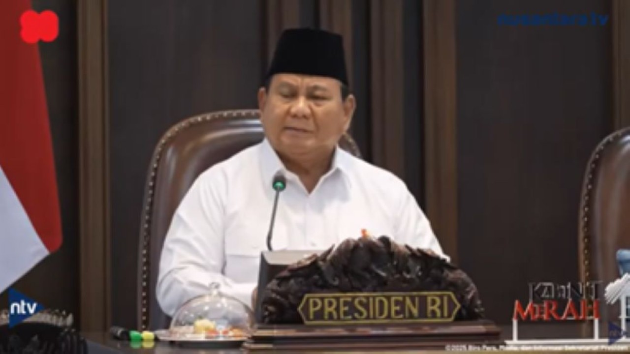 Presiden Prabowo Subianto memimpin sidang kabinet