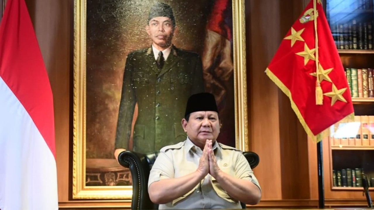 Presiden Prabowo Subianto menyampaikan keterangannya di kediaman pribadinya di Hambalang, Kabupaten Bogor, Jawa Barat, Jumat, 29 Agustus 2025. (Foto: BPMI Setpres)
