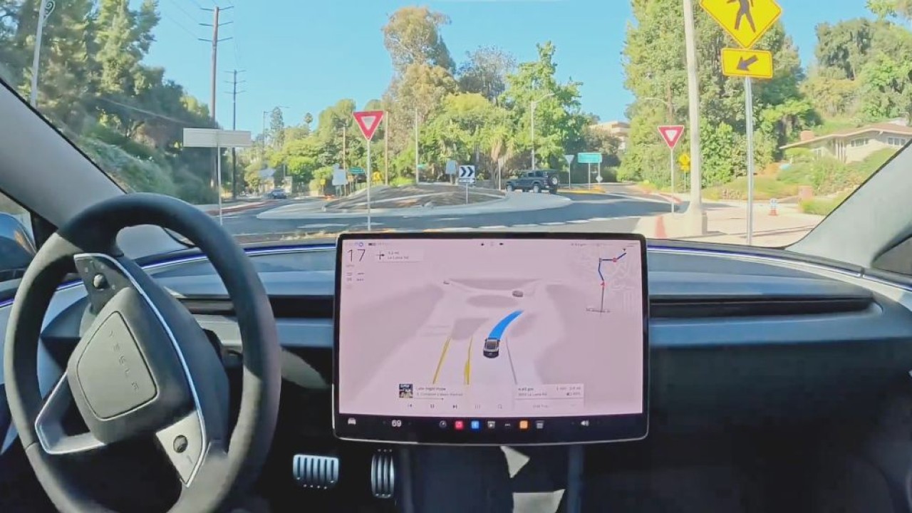Fitur Full Self-Driving Tesla. (Foto: Istimewa via Teslarati)