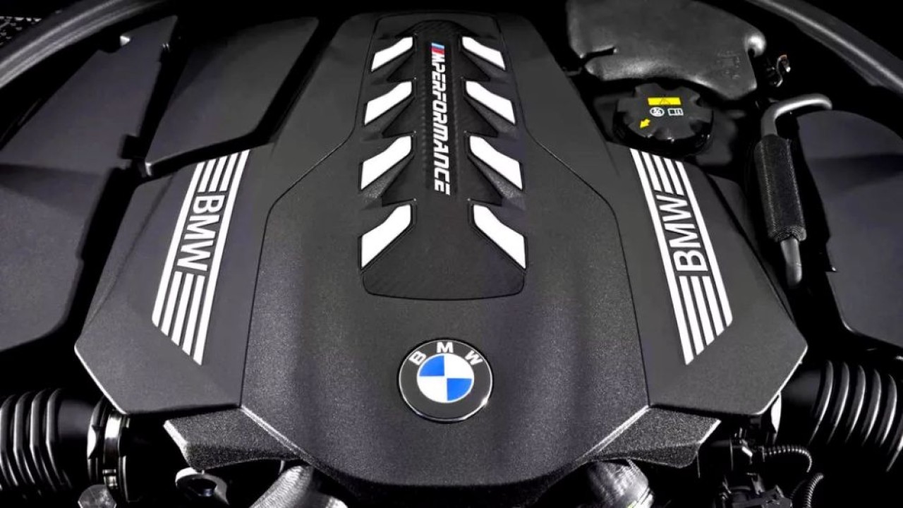 Ilustrasi. Mesin pembakaran internal (ICE) BMW. (Foto: Istimewa via Carscoops)