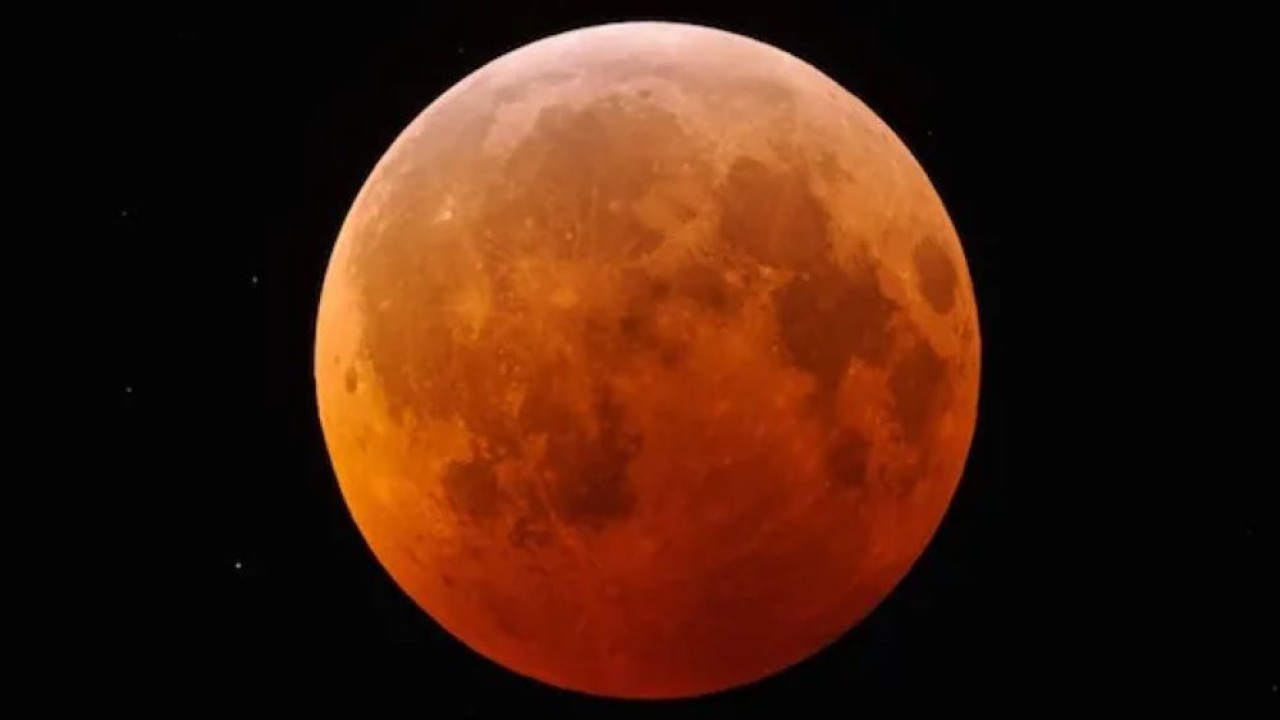 Ilustrasi gerhana bulan total/ist