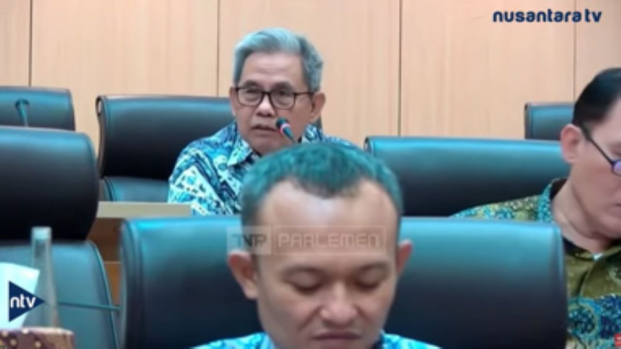 Anggota Komisi VII DPR RI Kardaya Warnika saat Raker dengan Kemenpar