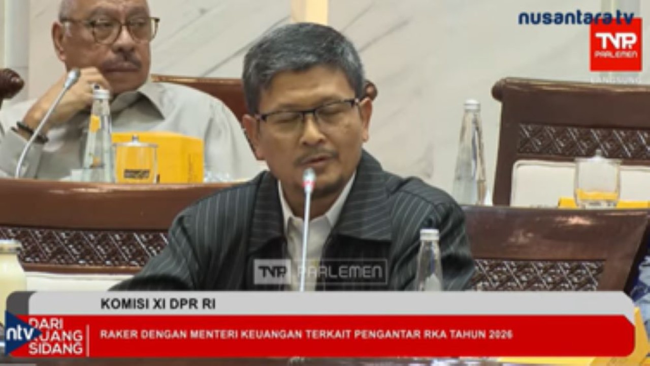 Anggota Komisi XI DPR RI Amin Ak saat Raker dengan Menteri Keuangan Purbaya Yudhi Sadewa