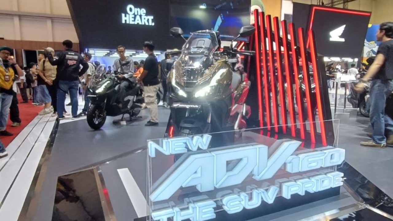 PT Astra Honda Motor (AHM) memboyong New Honda ADV160 di ajang IMOS 2025 di ICE BSD, Tangerang, Banten, 24-28 September 2025. (Foto: Adiantoro/NTV)