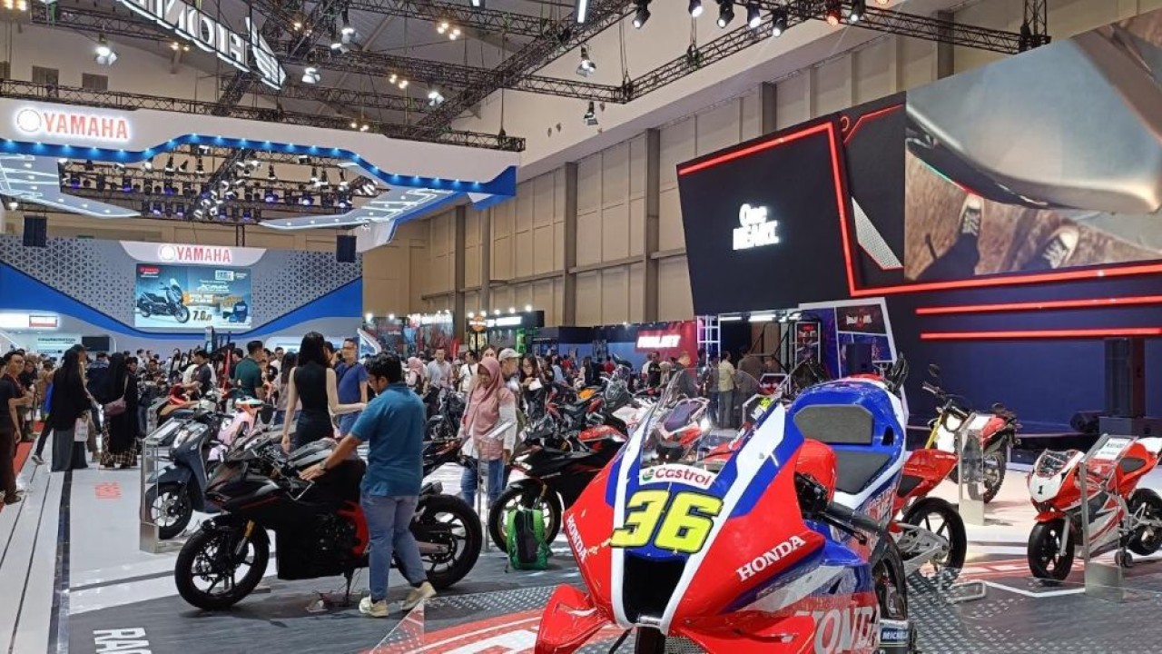 Gelaran IMOS 2025 menjadi magnet bagi para pecinta sepeda motor. (Foto: Adiantoro/NTV)