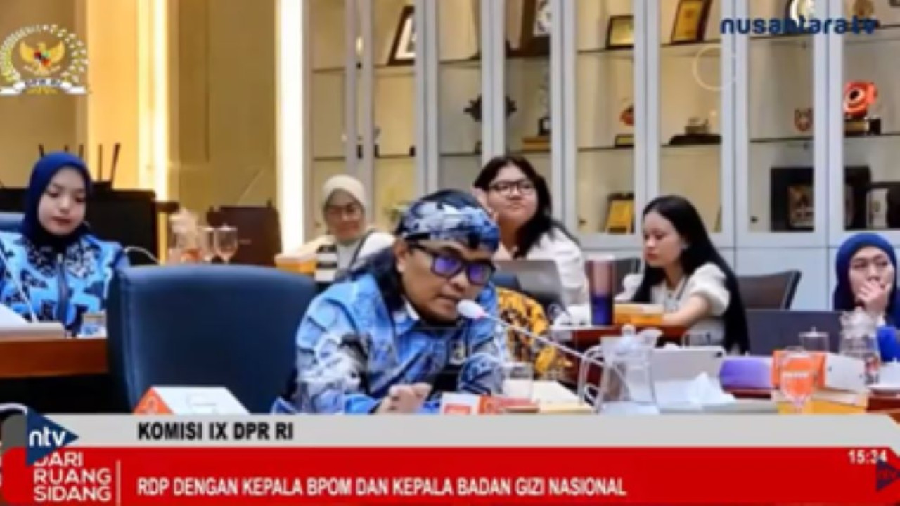 Anggota Komisi IX DPR RI Nurhadi saat RDP dengan Kepala BPOM dan Kepala Badan Gizi Nasonal