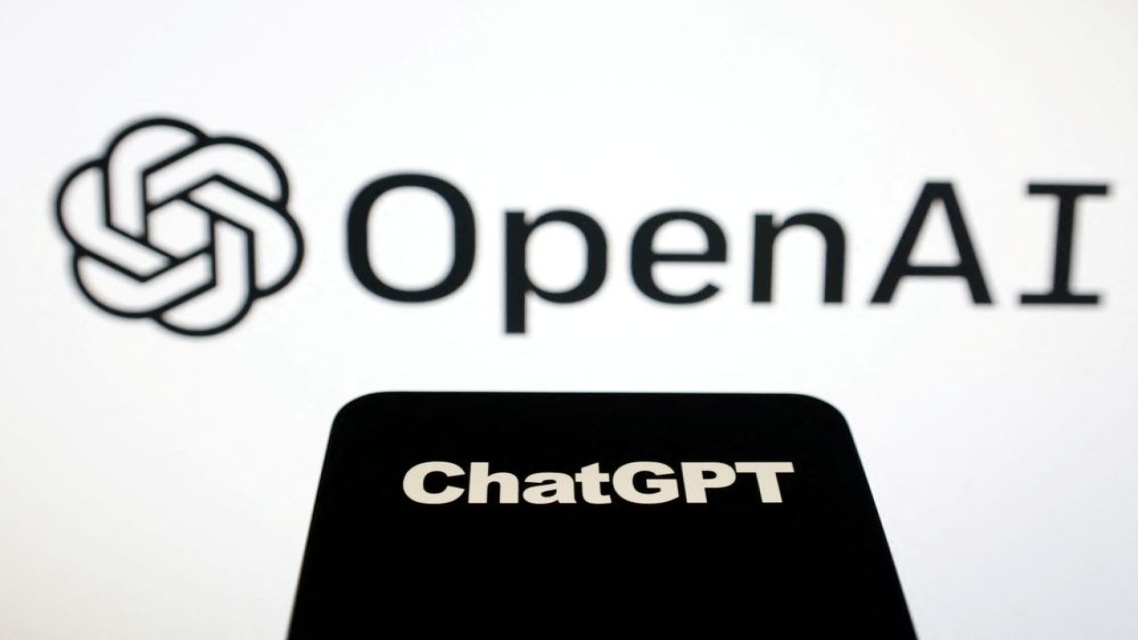 Logo OpenAI dan ChatGPT. (Foto: Dok/Dado Ruvic/Reuters)