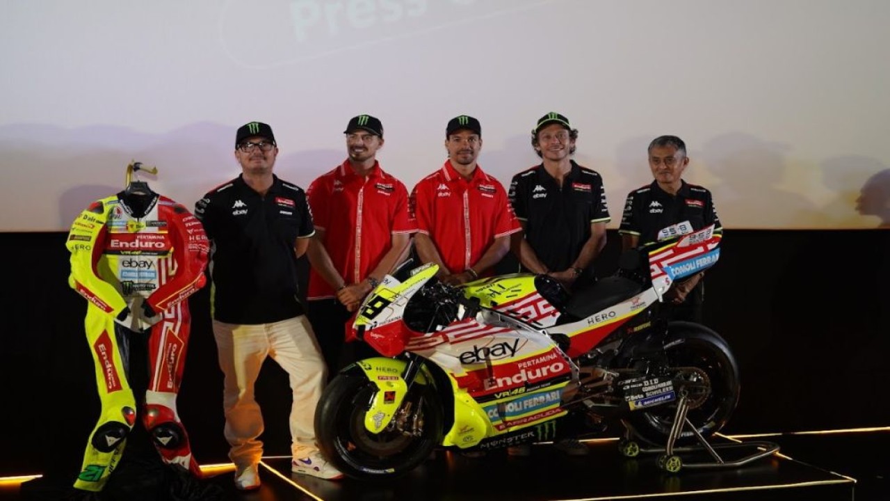 Pertamina Enduro VR46 Racing Team resmi memperkenalkan livery khusus edisi Indonesia dalam sebuah acara peluncuran di Jakarta, Selasa (30/9/2025). (Foto: Istimewa/Pertamina Lubricants)