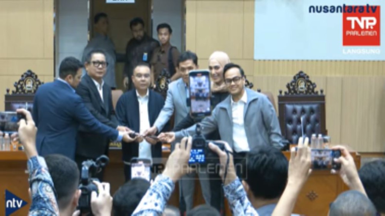 Wakil Ketua DPR Sufmi Dasco Ahmad melantik Rusdi Masse Mappasessu sebagai Wakil Ketua Komisi III DPR RI menggantikan Sahroni