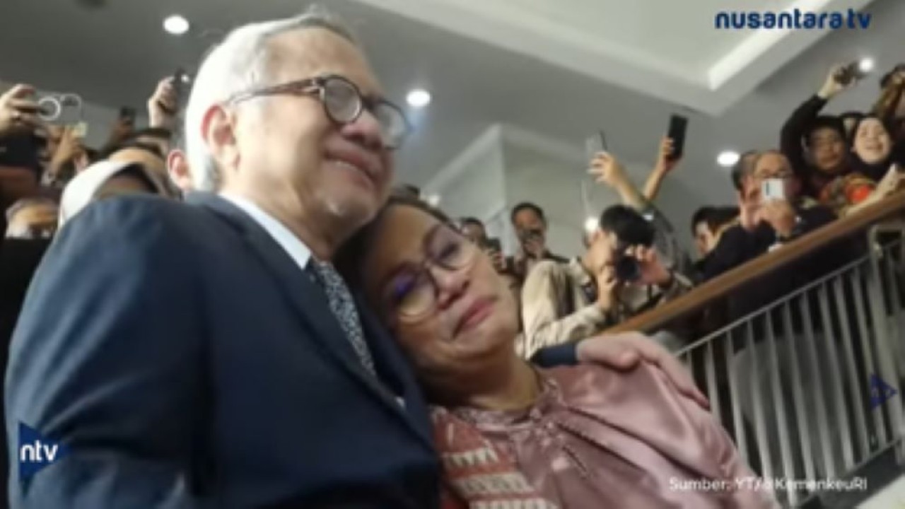 Tangis Sri Mulyani pecah saat perpisahan dengan ratusan pegawai Kementerian Keuangan