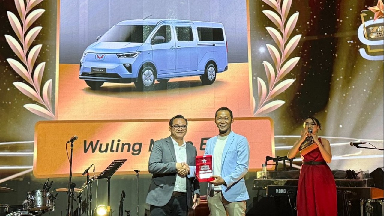 Wuling Mitra EV Dinobatkan sebagai Best Functionality Electric Car di Carvaganza Editors' Choice Award 2025. (Foto: Istimewa)