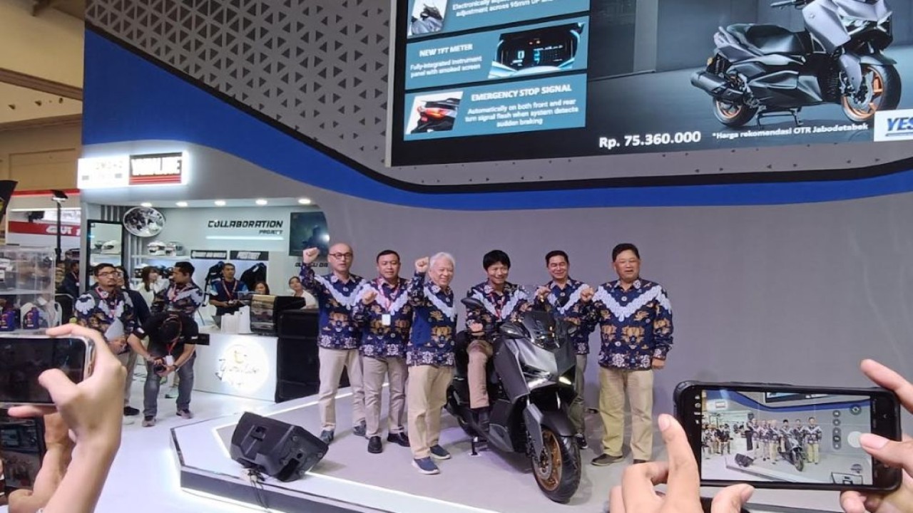 Yamaha XMAX Connected TechMAX resmi diluncurkan di IMOS 2025. (Foto: Adiantoro/NTV)