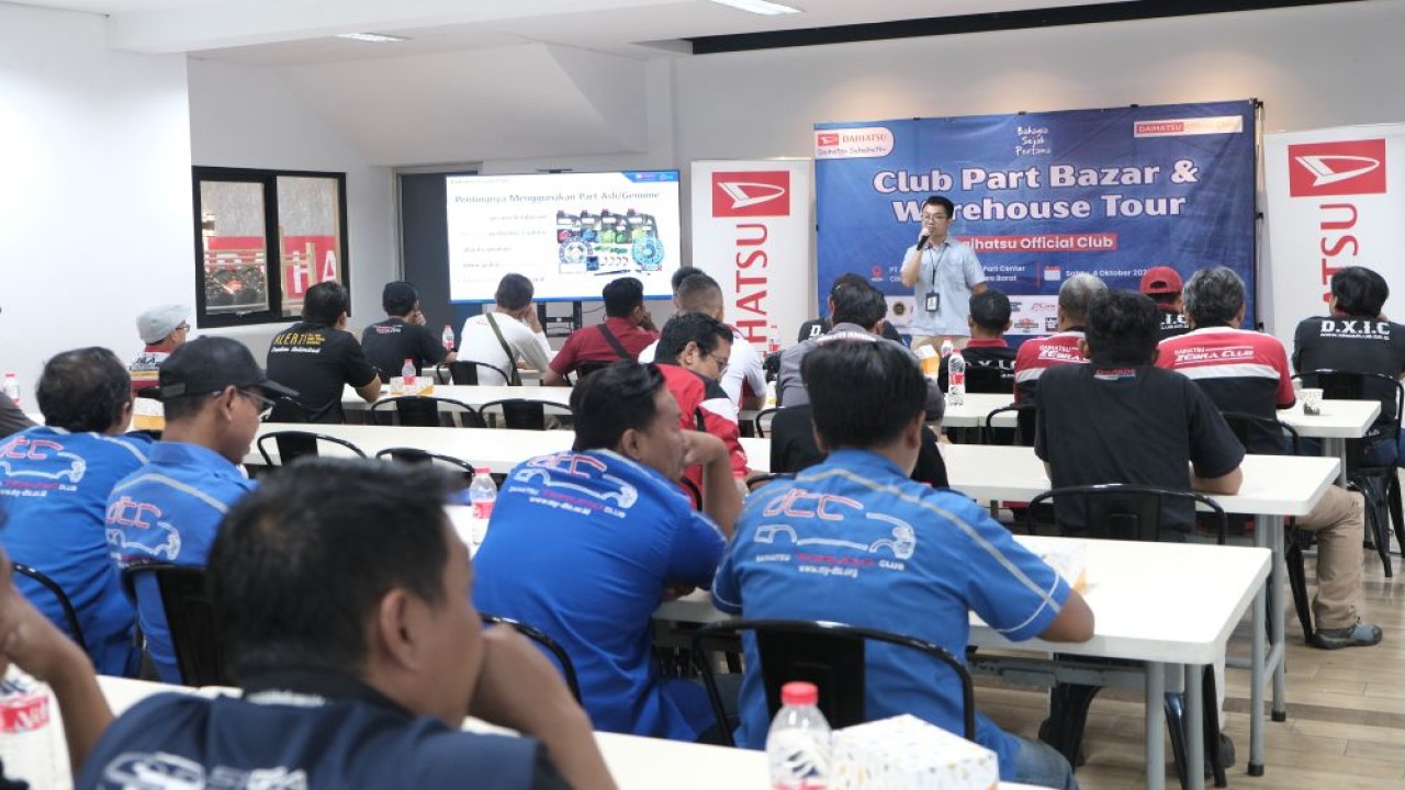 Sesi penjelasan seputar edukasi suku cadang asli Daihastu. (Foto: Istimewa/Daihatsu)