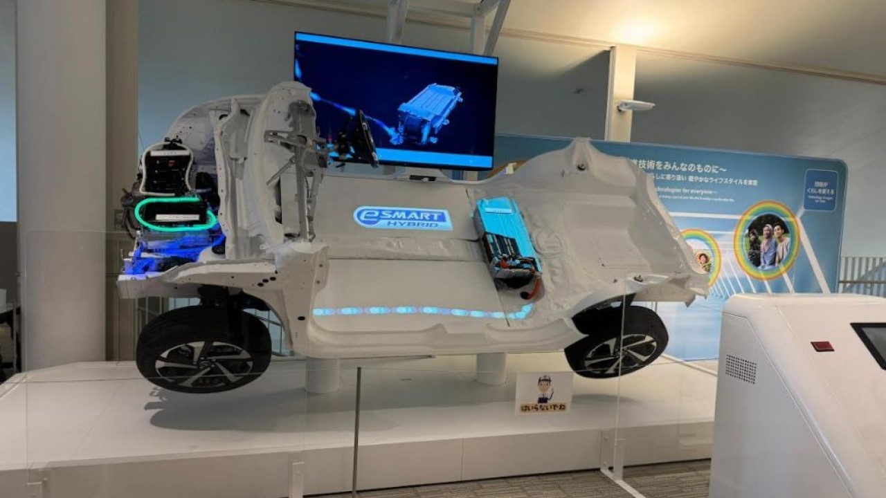 Desainer Jepang ungkap rahasia di balik Daihatsu Rocky Hybrid. (Foto: Istimewa)