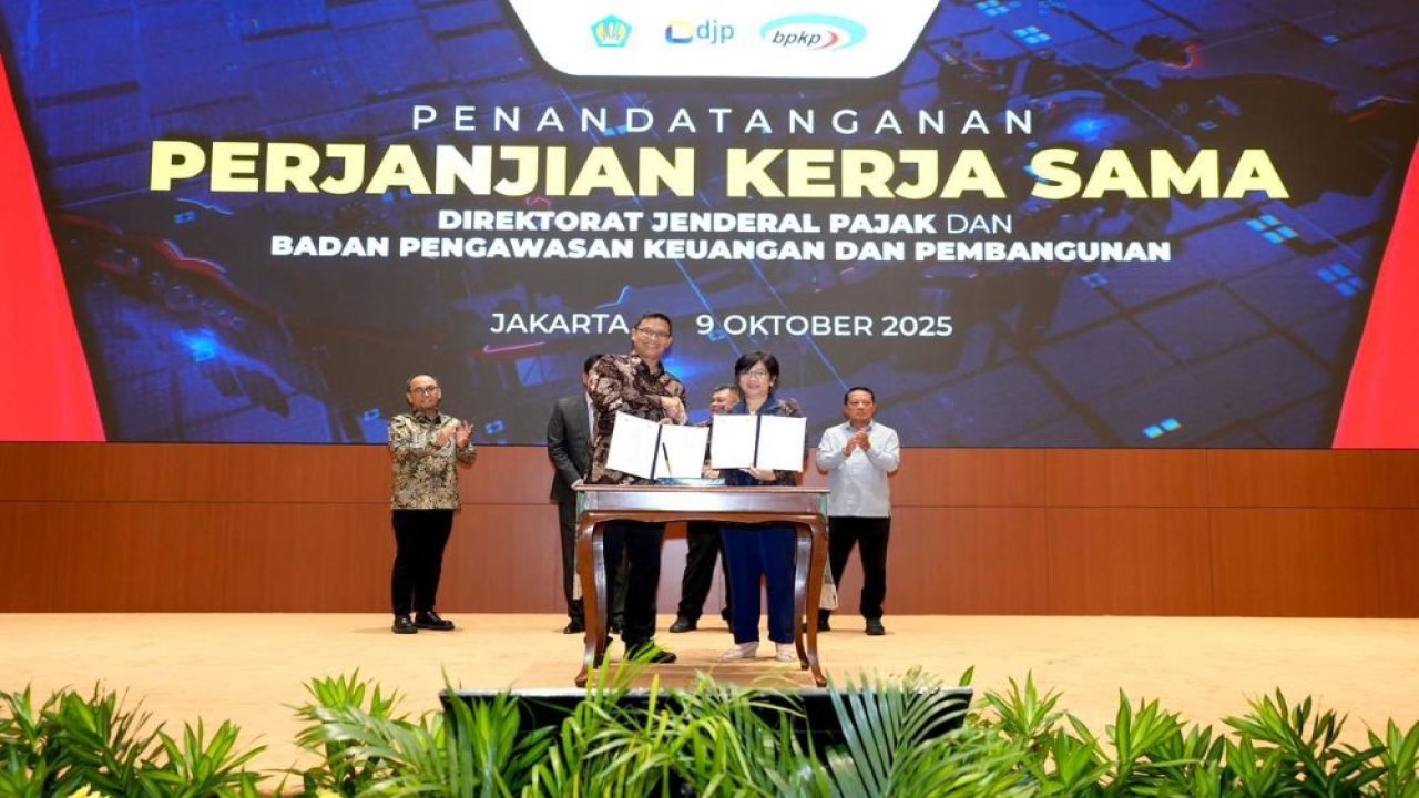 Penandatanganan Perjanjian Kerja Sama Direktorat Jenderal Pajak dan Pusat Pelaporan dan Analisis Transaksi Keuangan. (Foto: Istimewa)
