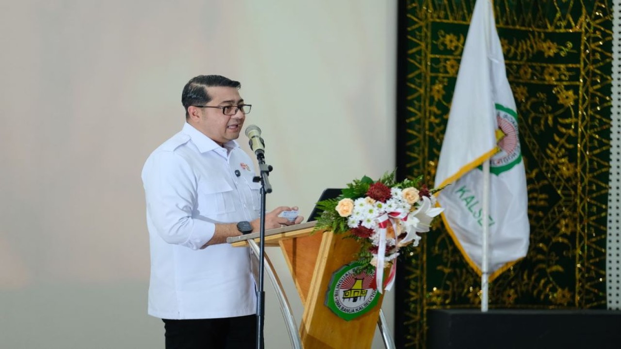 Menteri Ekonomi Kreatif (Ekraf), Teuku Riefky Harsya, mewakili Presiden RI Prabowo Subianto meresmikan Sekolah Garuda Transformasi di SMAN Banua, Banjarmasin, Kalimantan Selatan/Foto: Istimewa