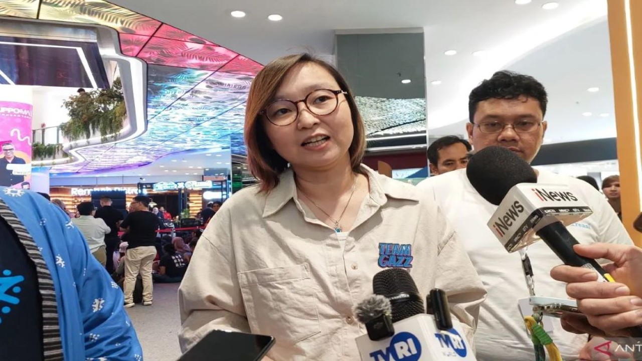 Wakil Menteri Ekonomi Kreatif Irene Umar menghadiri acara puncak perayaan Hari Ekonomi Kreatif Nasional di Jakarta, Jumat (24/10/2025). (Antara)