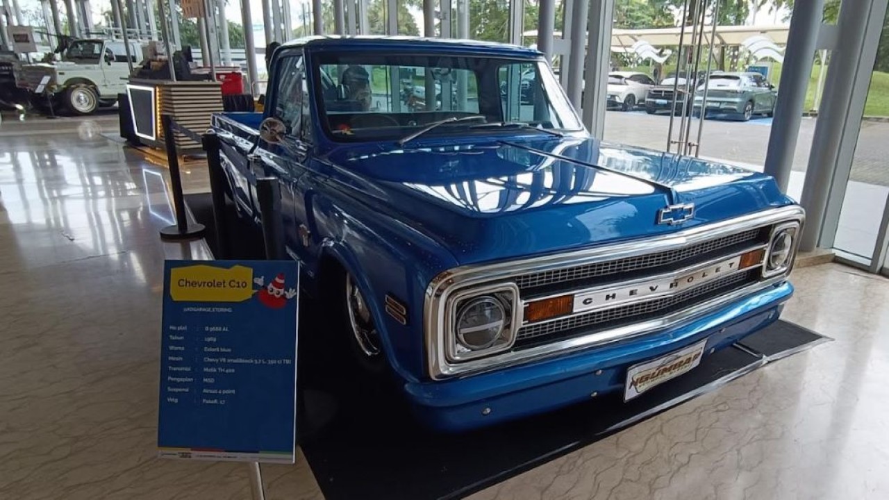Chevrolet C10 mejeng di GJAW 2025. (Foto: Adiantoro/NTV)