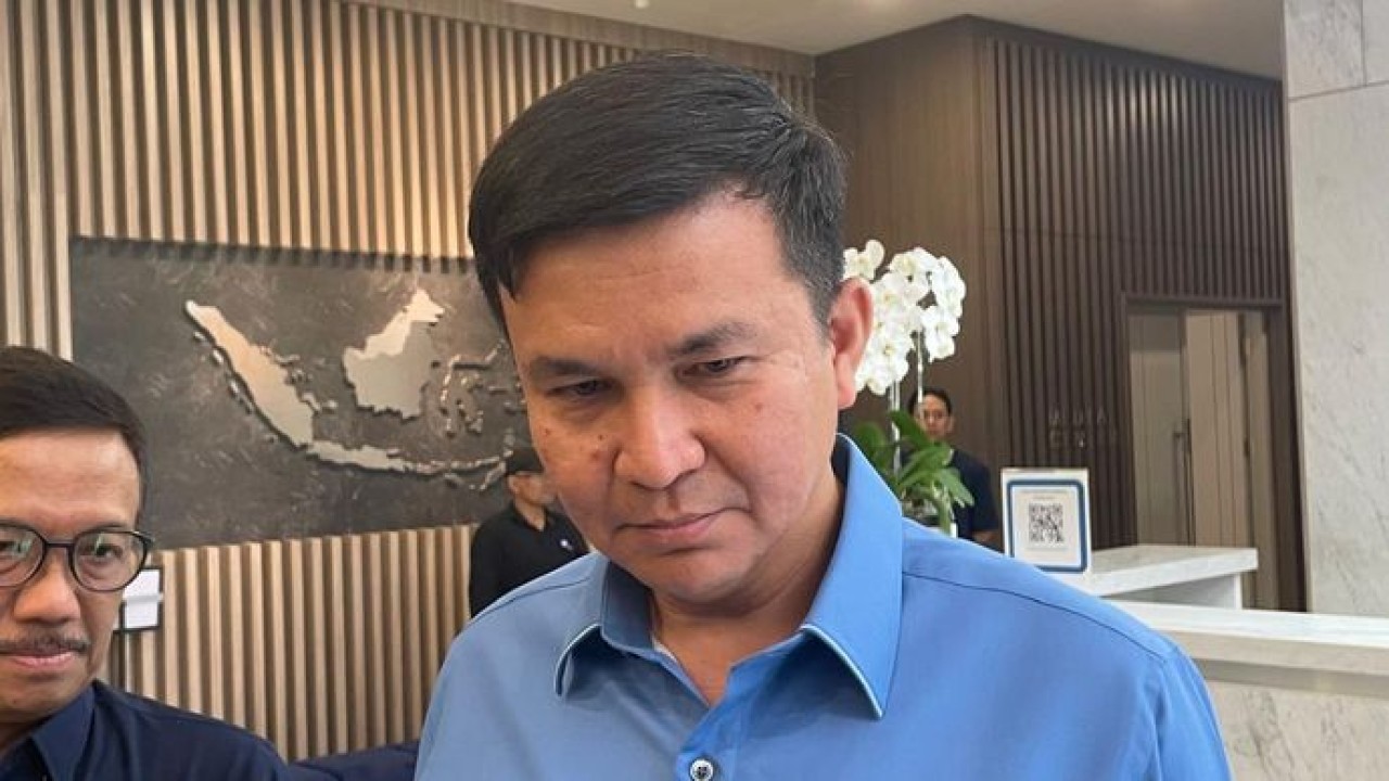 Direktur Utama Garuda Indonesia Wamildan Tsani Panjaitan buka suara soal rencana penurunan harga tiket pesawat (Ntvnews.id-Muslimin Trisyuliono)