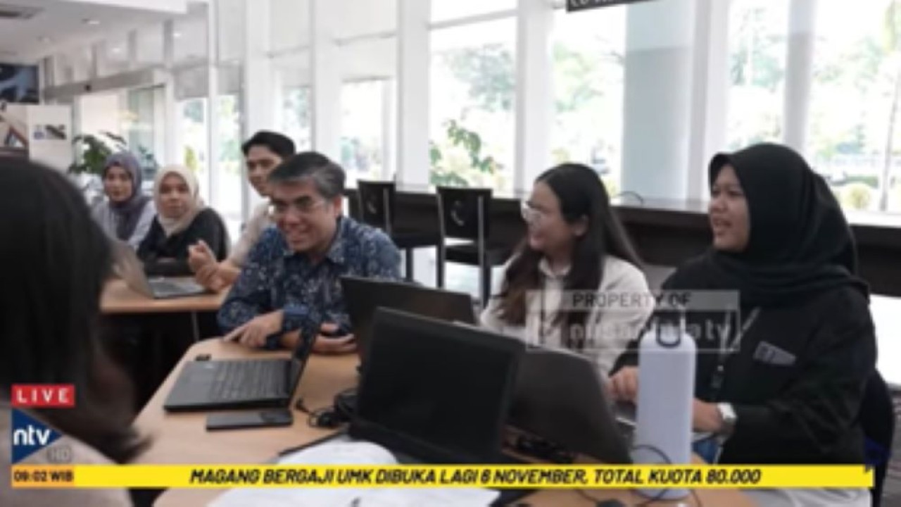 Menteri Tenaga Kerja Yassierli meninjau pelaksanaan program magang nasional