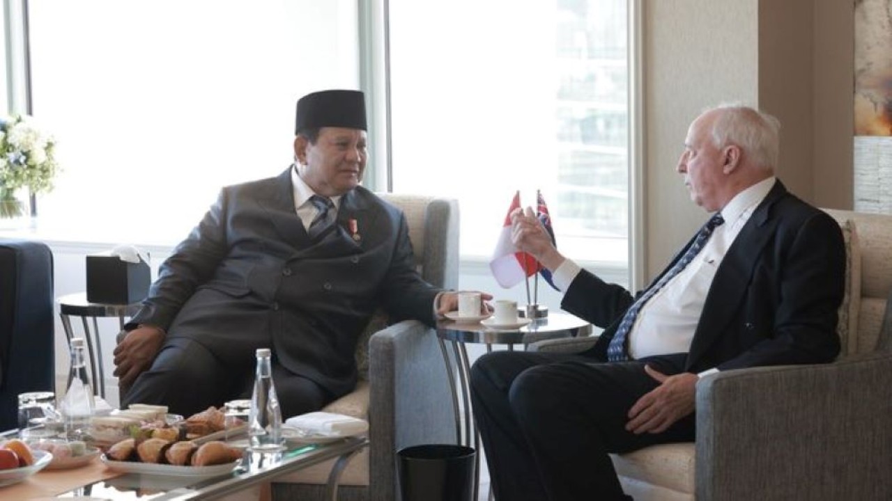 Prabowo Subianto menerima kunjungan mantan Perdana Menteri Australia Paul Keating di hotel tempatnya bermalam selama di Sydney (Istimewa)