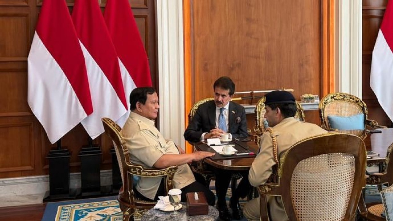 Prabowo dan Dubes Pakistan Bahas Penguatan Kerja Sama Strategis di Istana Kepresidenan Prabowo dan Dubes Pakistan Bahas Penguatan Kerja Sama Strategis di Istana Kepresidenan (Sekretariat Kabinet)