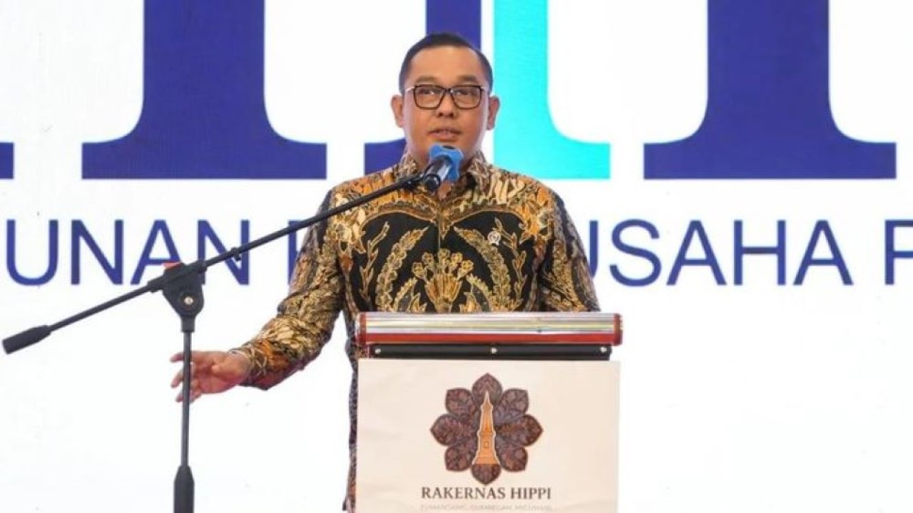 Wakil Menteri (Wamen) Investasi dan Hilirisasi Todotua Pasaribu dalam sambutannya pada Rapat Kerja Nasional II Himpunan Pengusaha Pribumi Indonesia (HIPPI), di Yogyakarta, Senin 10 November 2025 ANTARA/HO-BKPM