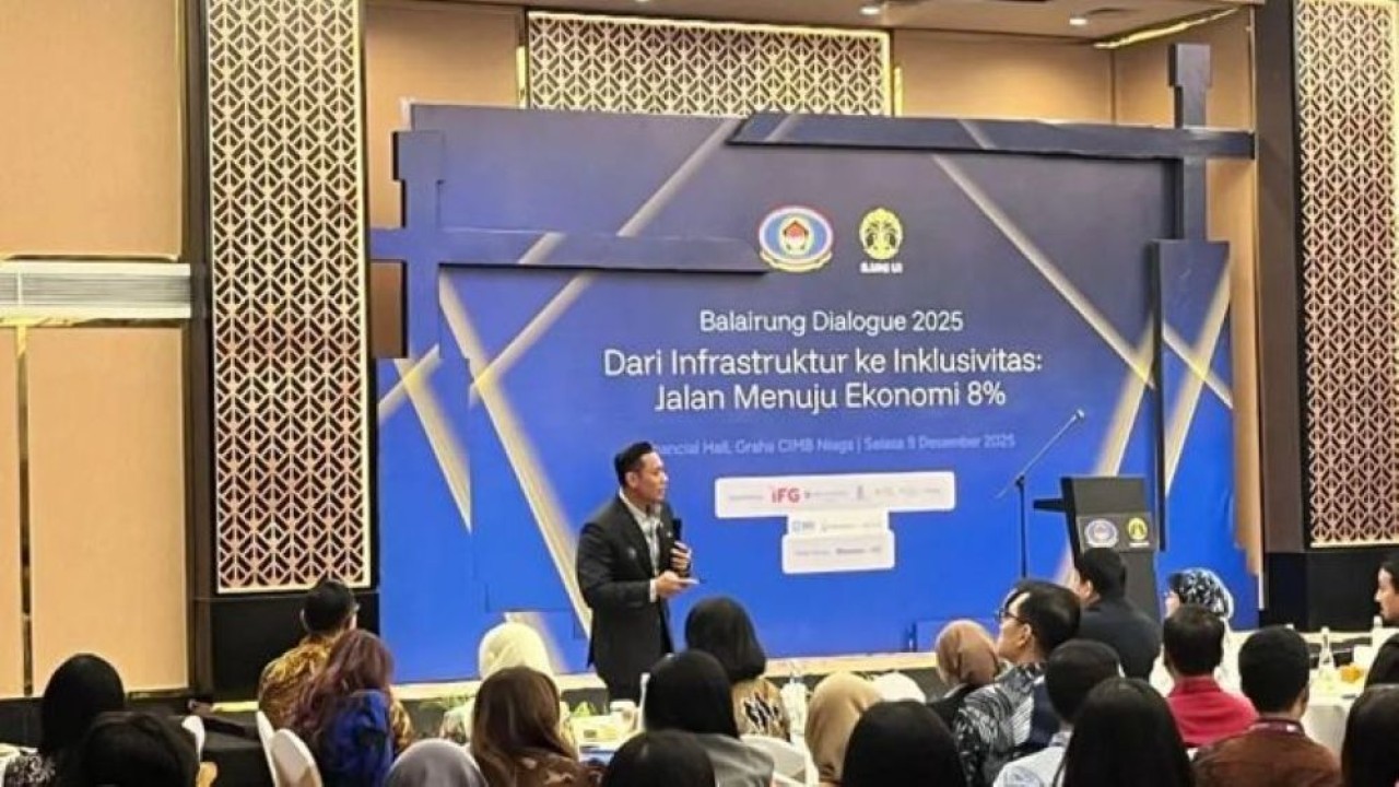 Menteri Koordinator (Menko) Bidang Infrastruktur dan Pembangunan Kewilayahan (IPK) Agus Harimurti Yudhoyono dalam agenda Balairung Dialogue 2025, di Jakarta, Selasa 9 Desember 2025. (Foto: ANTARA/Muhammad Baqir Idrus Alatas)