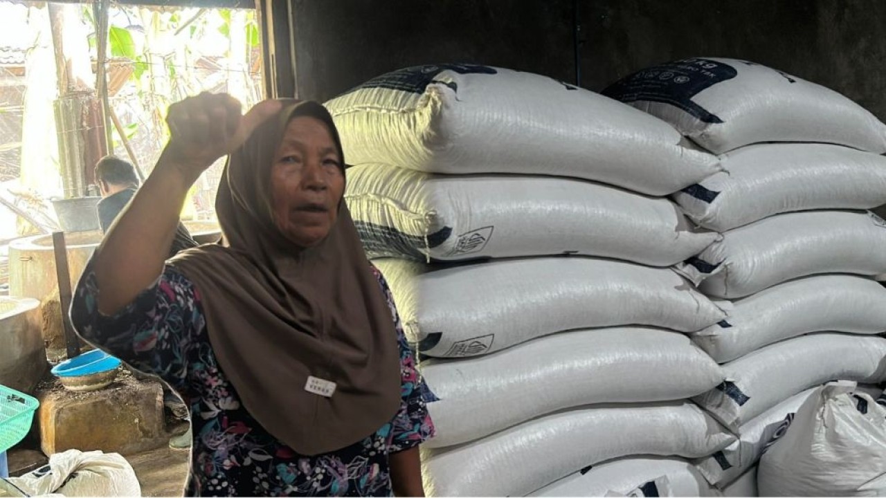 Sumarti, seorang nenek perajin tahu dari Desa Sidorejo, Kecamatan Kebon Sari, Kabupaten Madiun, Jawa Timur, merasakan manfaat program MBG. (Foto: Dok/Istimewa)
