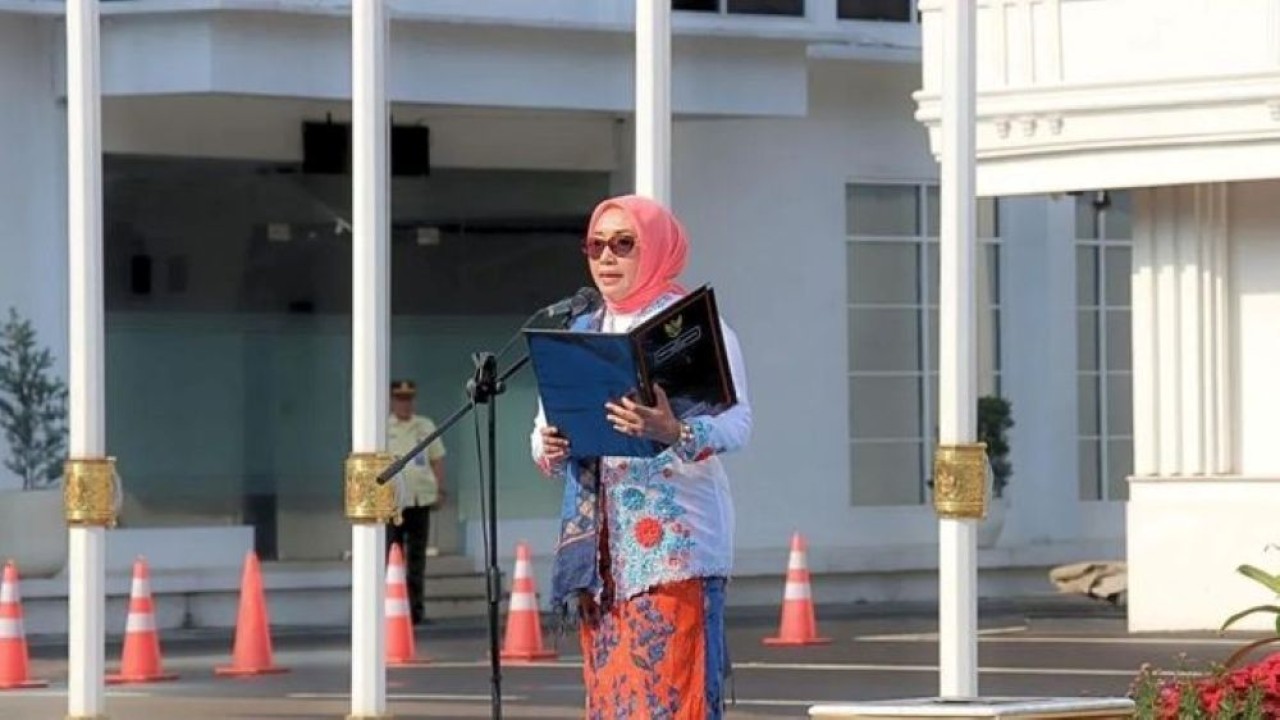 Menteri Pemberdayaan Perempuan dan Perlindungan Anak Arifah Fauzi memimpin upacara peringatan Hari Ibu ke-97 di Jakarta, Senin, 22 Desember 2025. (Foto: ANTARA/HO-KemenPPPA)