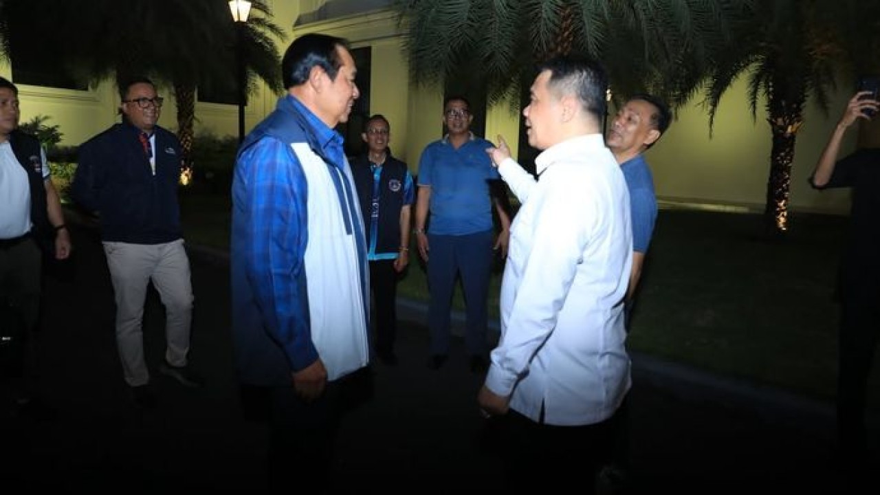 Wakil Menteri Desa dan Pembangunan Daerah Tertinggal (Wamendes PDT) Ahmad Riza Patria mengungkapkan kekagumannya saat mengunjungi Museum dan Galeri Seni SBY ANI di Pacitan.