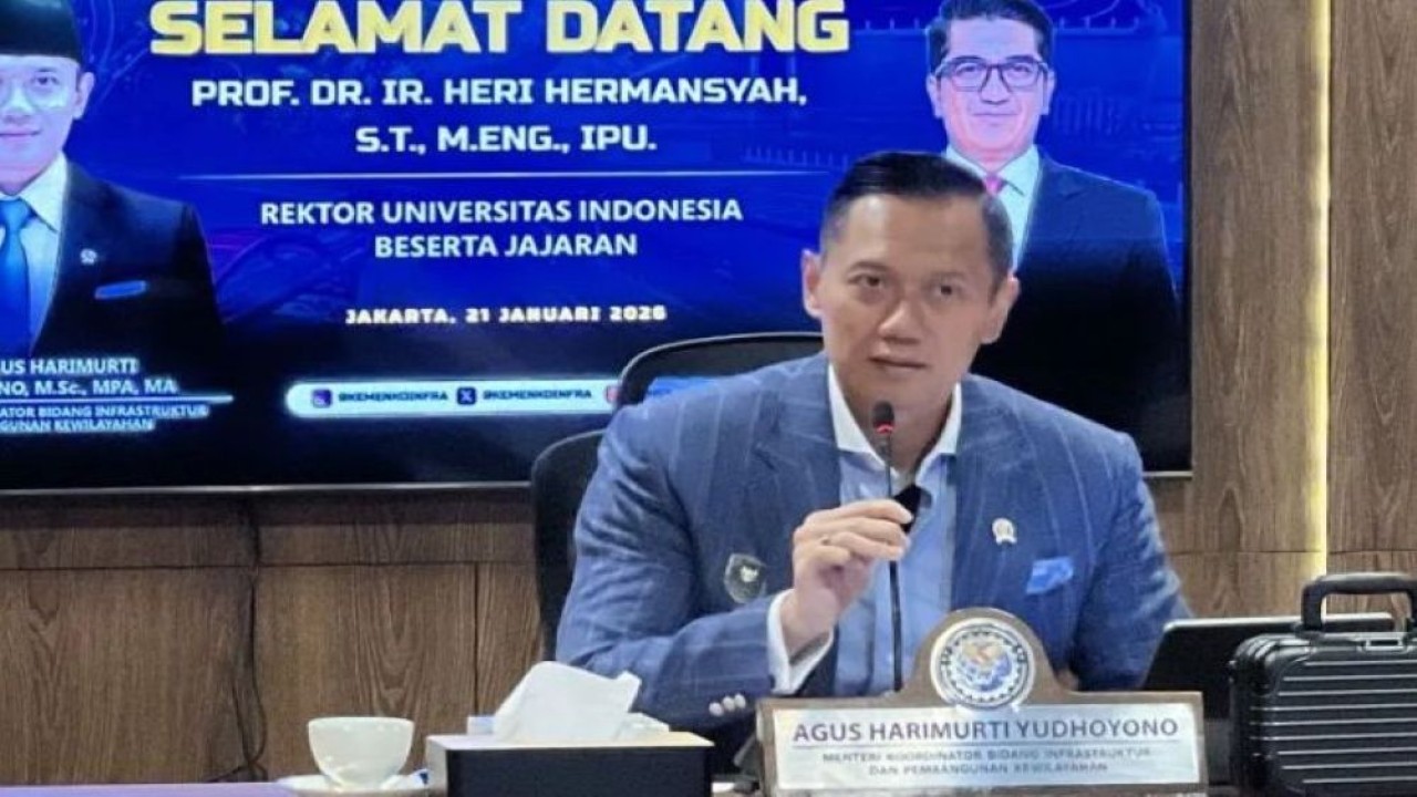 Menteri Koordinator Bidang Infrastruktur dan Pembangunan Kewilayahan Agus Harimurti Yudhoyono (AHY) dalam audiensi bersama Universitas Indonesia (UI) yang digelar di Kantor Kementerian Koordinator Bidang Infrastruktur dan Pembangunan Kewilayahan, Jakarta, Rabu, 21 Januari 2026. (Foto: ANTARA/Putu Indah Savitri)