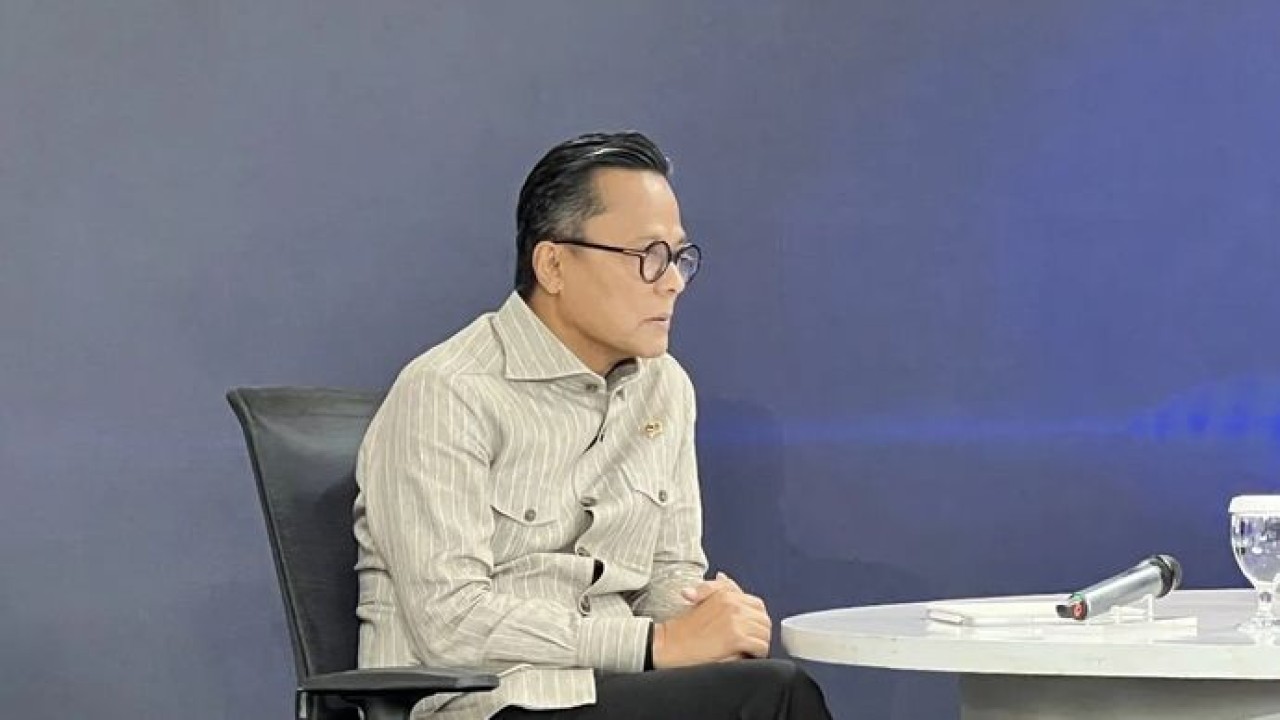 Chief Operating Officer (COO) Badan Pengelola Investasi Daya Anagata Nusantara (Danantara Indonesia) Dony Oskaria dalam acara “Danantara: Menggerakkan Raksasa, Menyalakan Mesin Ekonomi Indonesia” yang digelar di Jakarta, Rabu, 28 Januari 2026. (ANTAR (Antara)