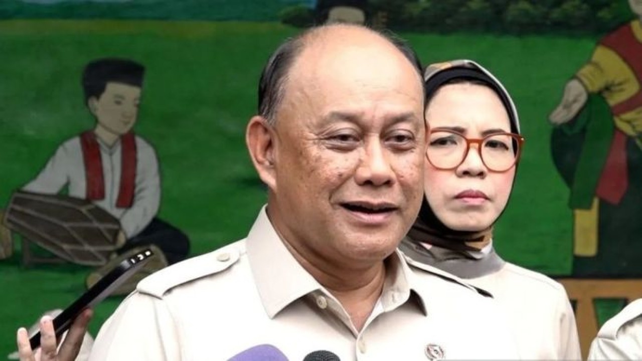 Kepala Badan Gizi Nasional (BGN) Dadan Hindayana dalam peninjauan ke SDN 01 Kalibaru, Cilincing, Jakarta Utara, Kamis, 8 Januari 2026. ANTARA/Pradanna Putra Tampi (Antara)