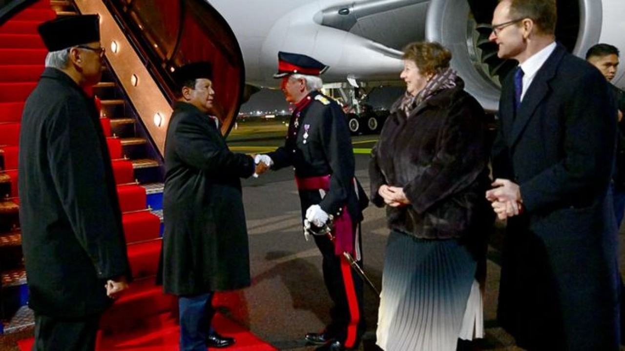 Prabowo Subianto tiba di London Inggris (Setpres)