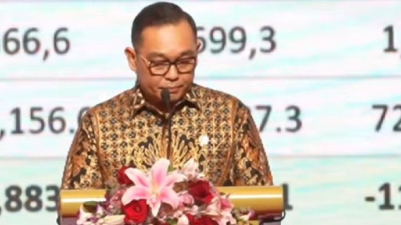 Wakil Menteri Investasi dan Hilirisasi/Wakil Kepala Badan Koordinasi Penanaman Modal (BKPM) Todotua Pasaribu membagikan momen saat memberikan sambutan dalam peringatan 20th Anniversary China Chamber of Commerce in Indonesia (CCCI) yang digelar pada Jumat 9 Januari 2026.