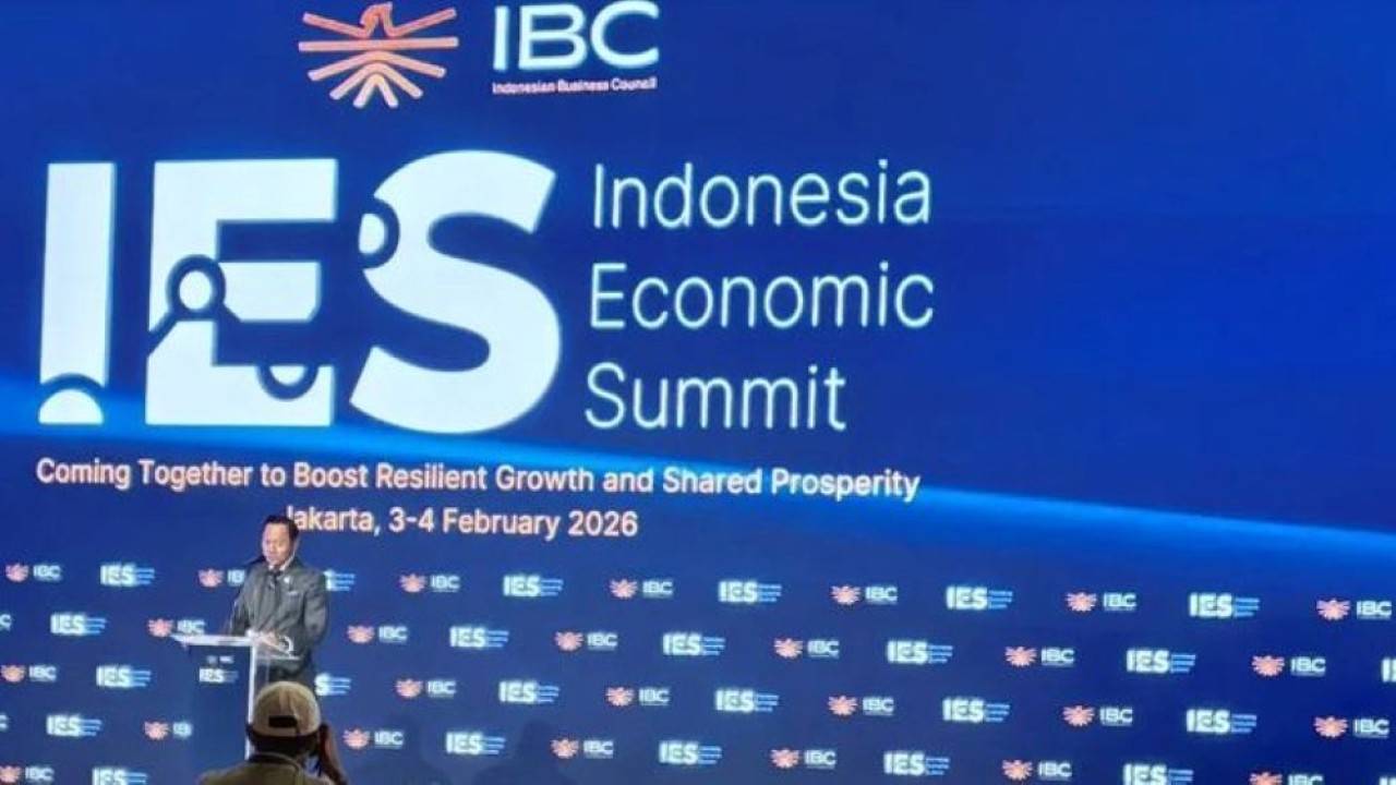 Menteri Koordinator Bidang Infrastruktur dan Pembangunan Kewilayahan (Menko IPK) Agus Harimurti Yudhoyono (AHY) dalam Indonesia Economic Summit (IES) 2026 di Jakarta, Selasa, 3 Februari 2026. (Foto: ANTARA/A.Muzdaffar Fauzan)