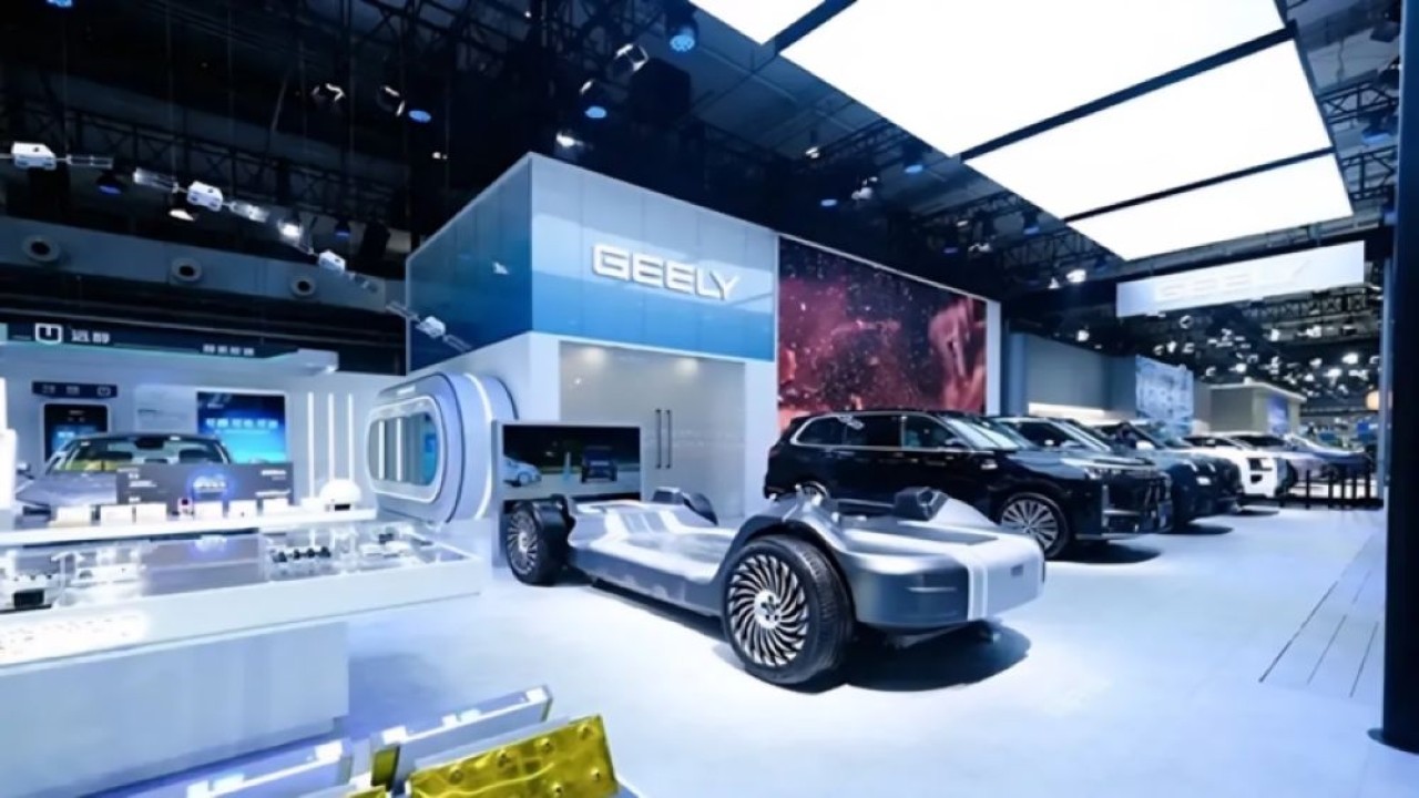Produk kendaraan Geely yang dipamerkan. (Foto: Yiche via CarNewsChina)
