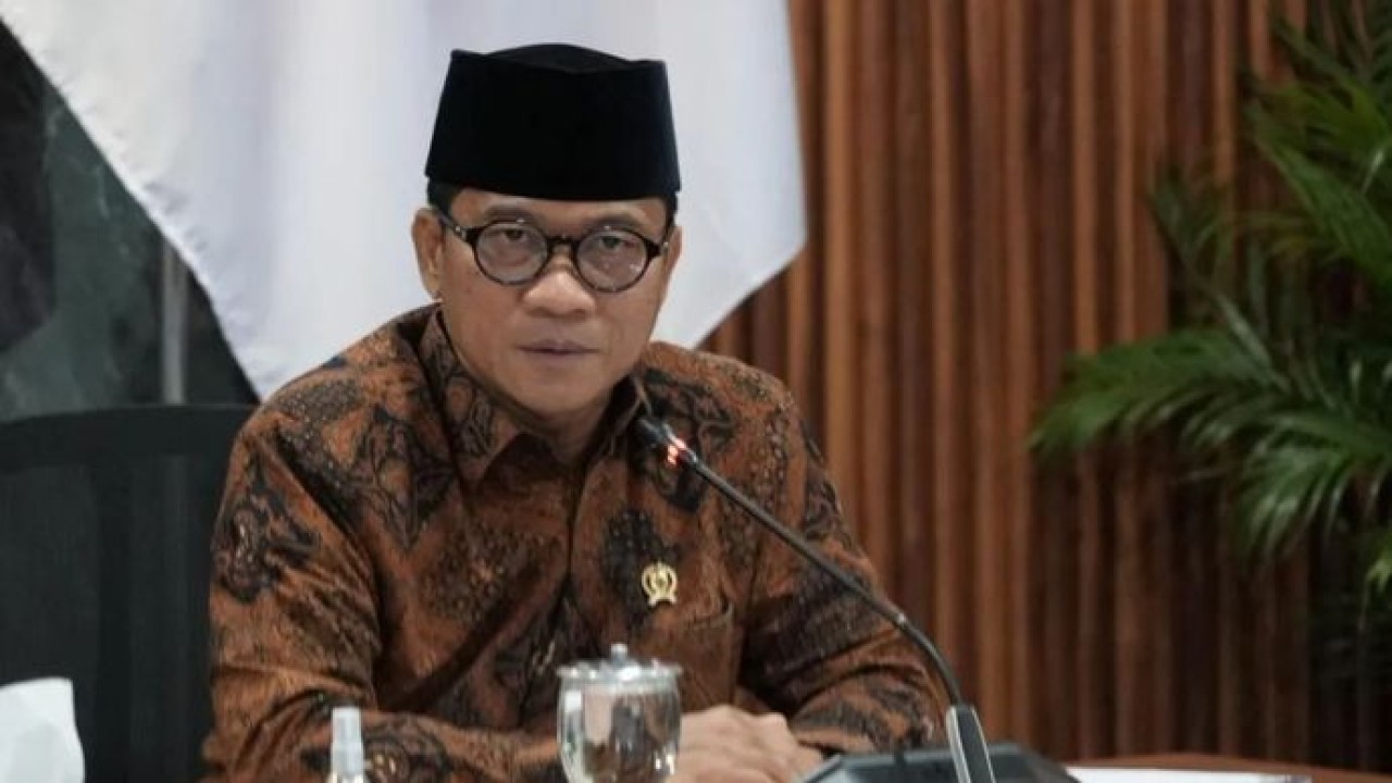 Menteri Desa dan Pembangunan Daerah Tertinggal (Mendes PDT) Yandri Susanto menghadiri Rapat Koordinasi Terbatas terkait Evaluasi Perkembangan Kopdes/Kelurahan Merah Putih dan Peningkatan Kapasitas SDM Kopdes/Kelurahan Merah Putih di Kantor Kementerian Koordinator Bidang Pangan, Jakarta, Rabu, 18 Februari 2026. ANTARA/HO-Humas Kemendes PDT. (Antara)