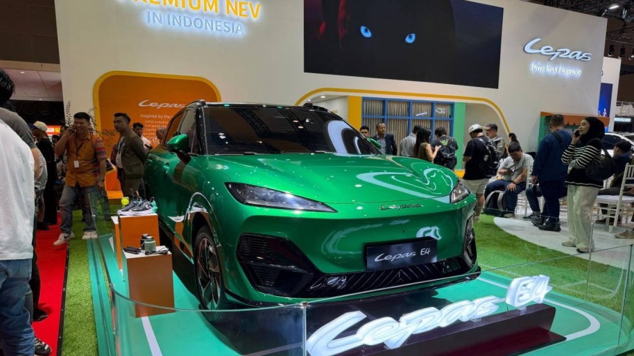 Lepas E4 diperkenalkan pada pameran otomotif IIMS 2026, di JIExpo Kemayoran, Jakarta, Kamis (5/2/2026). (Foto: Dok/Istimewa/Adiantoro/Lepas)