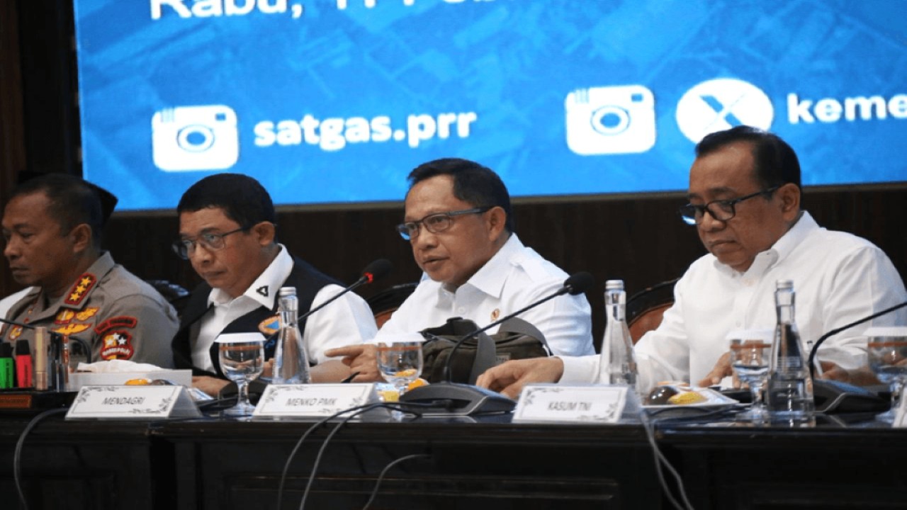 Menteri Dalam Negeri (Mendagri) Tito Karnavian (kedua dari kanan). (Foto: Dok/Istimewa)