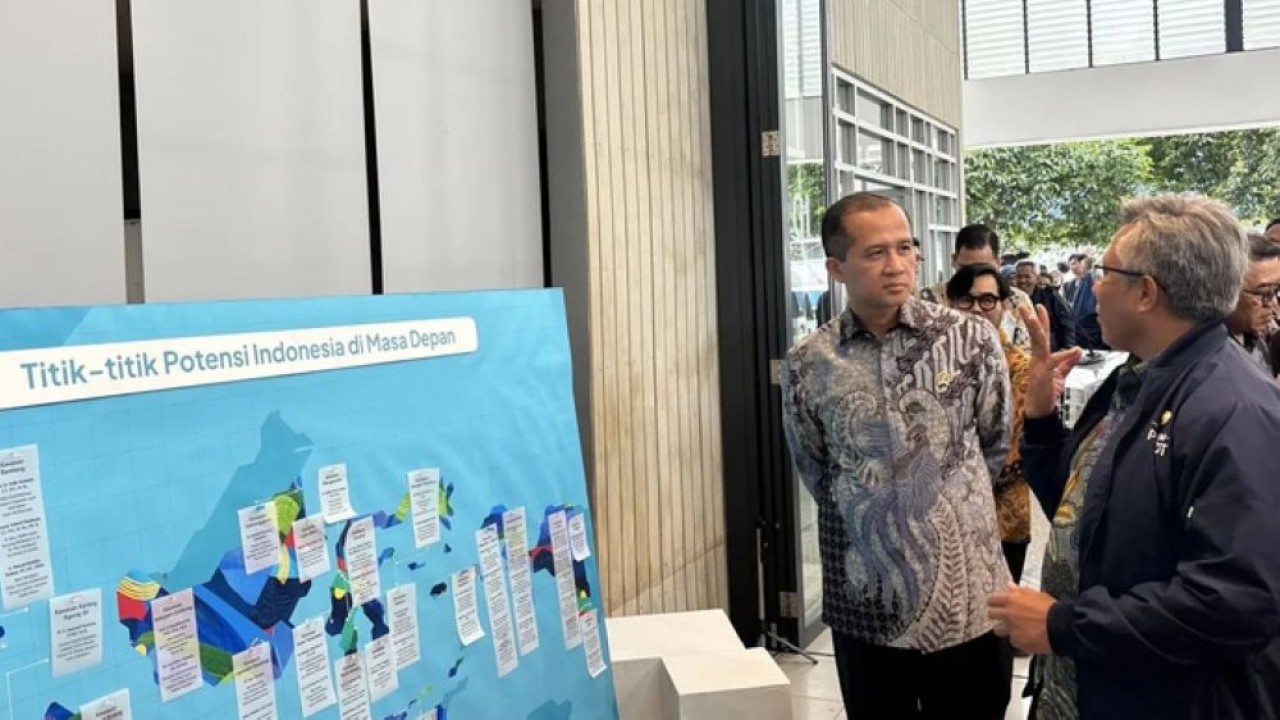 Menteri Transmigrasi Iftitah Sulaiman Suryanagara saat meresmikan pameran Tim Ekspedisi Patriot di Institut Teknologi Bandung, Kota Bandung, Jawa Barat, Senin 23 Februari 2026. (Foto: ANTARA/Rubby Jovan)