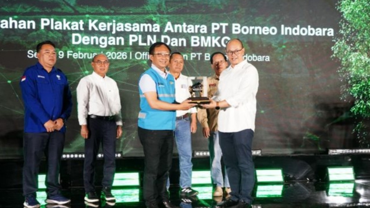 PLN dan Borneo Indobara Perkuat Akselerasi Energi Bersih : 23.040 REC Dorong Green Mining di Indonesia (PLN)