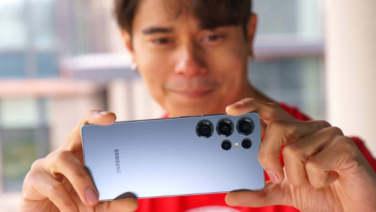 Samsung lebih dulu memperkenalkan teknologi aperture variabel pada kamera utama Galaxy S9 dan S10. (Foto: Istimewa via GSM Arena)