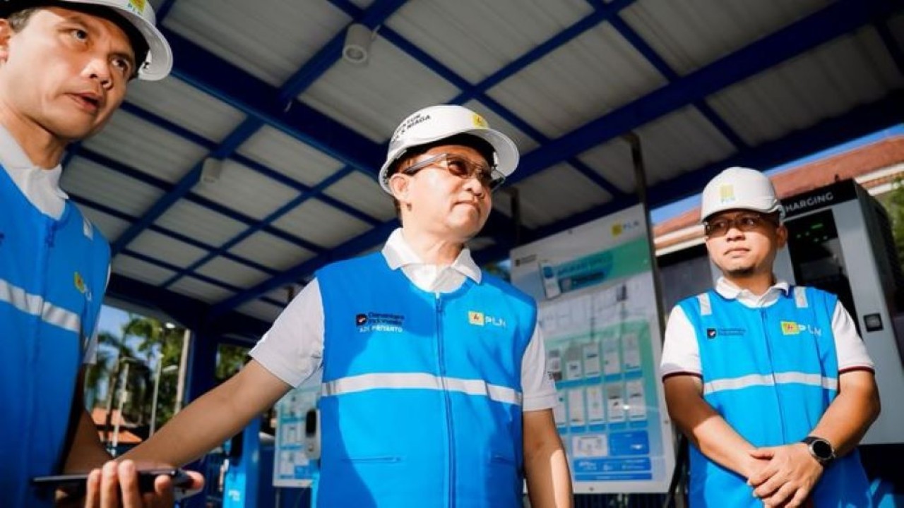 PT PLN (Persero) memastikan kesiapan infrastruktur pengisian kendaraan listrik di jalur mudik Jawa hingga Bali menjelang Ramadan dan Idul Fitri 2026. (Istimewa)